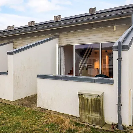 6 Person In Appartement
